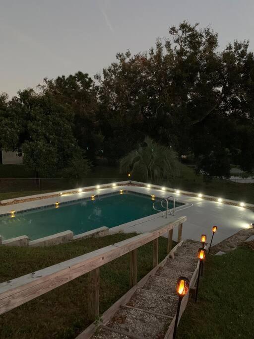 Stylish Lake Home With Huge Pool, Arcade With Ps5,And Theater Just 5 Min From Legoland Winter Haven Eksteriør billede
